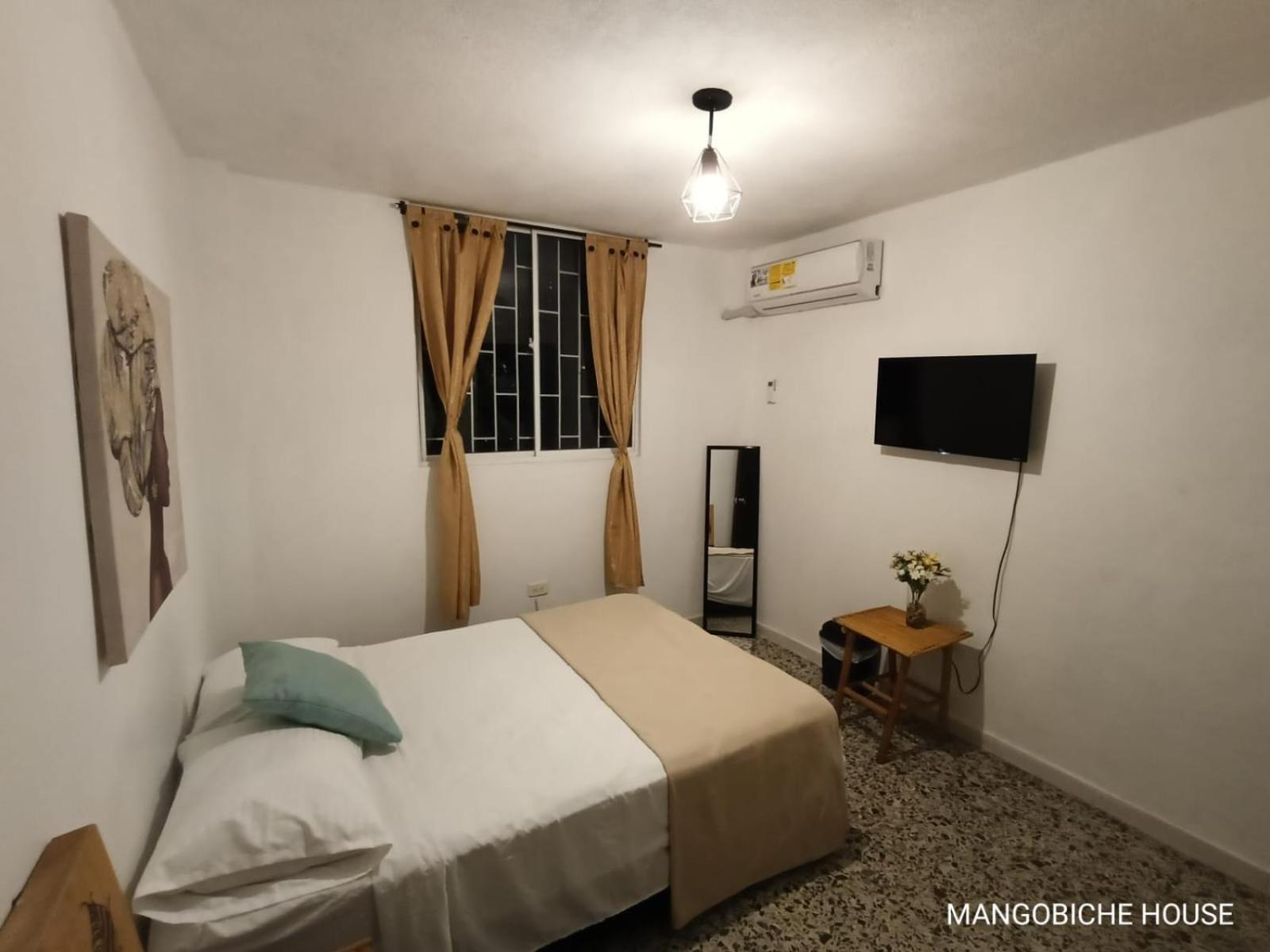 Mango Biche - House Bed and Breakfast Cartagena Exteriör bild